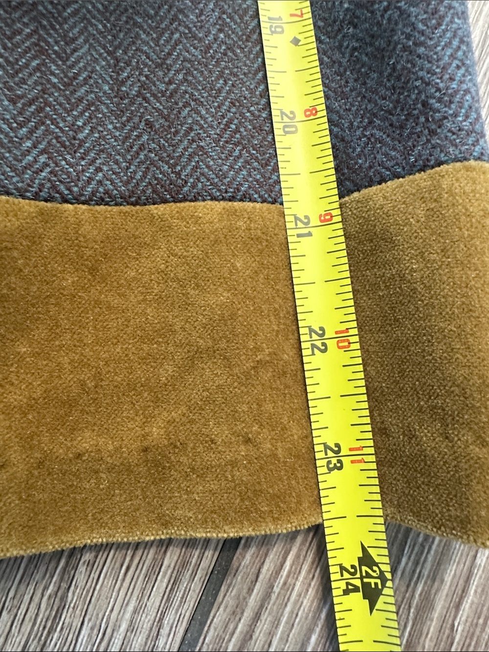 Beautiful Boden Herringbone Wool Pleated Skirt with Gold Velvet Trim 14R - Picture 7 of 7